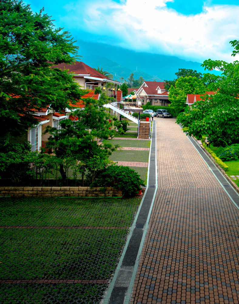Shan Shui Shen Resortopia Hotel Guanshan Exteriör bild