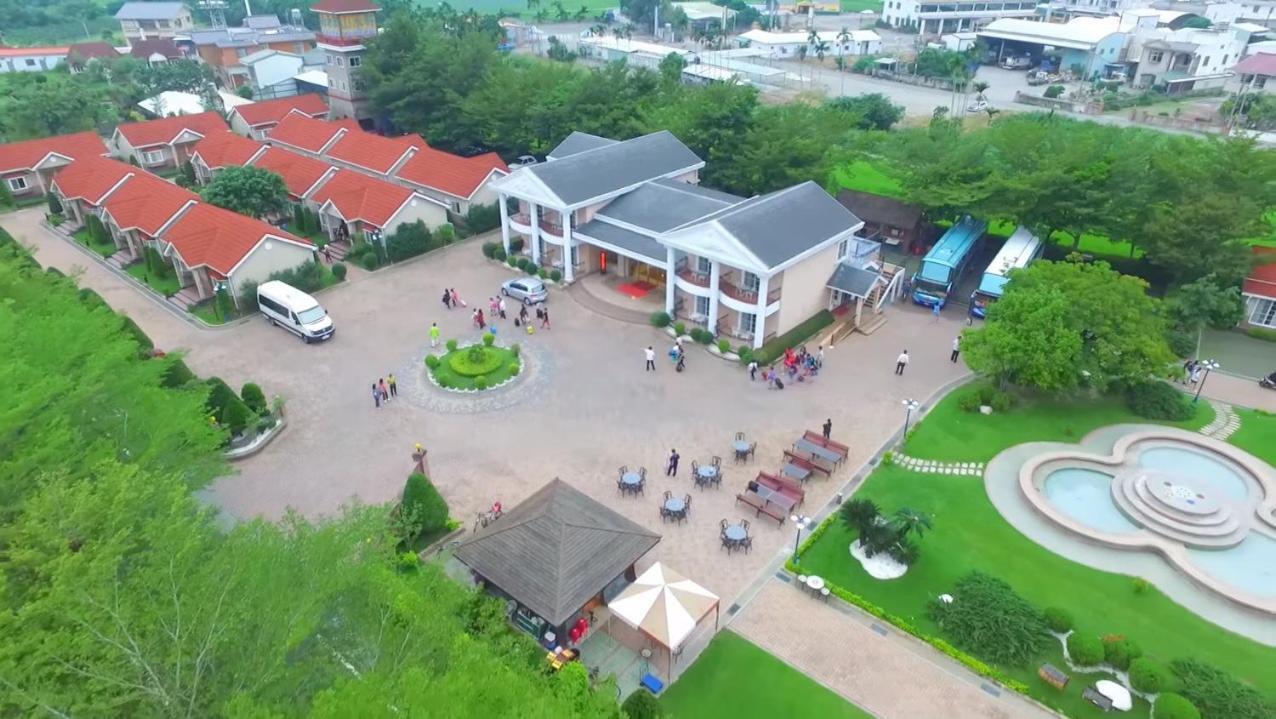 Shan Shui Shen Resortopia Hotel Guanshan Exteriör bild